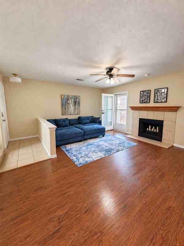 1318 Westheimer Rd - Photo 3 of 15