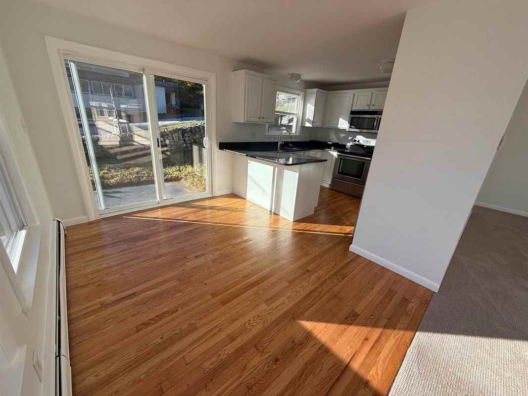 153 Rumford St - Photo 3 of 23