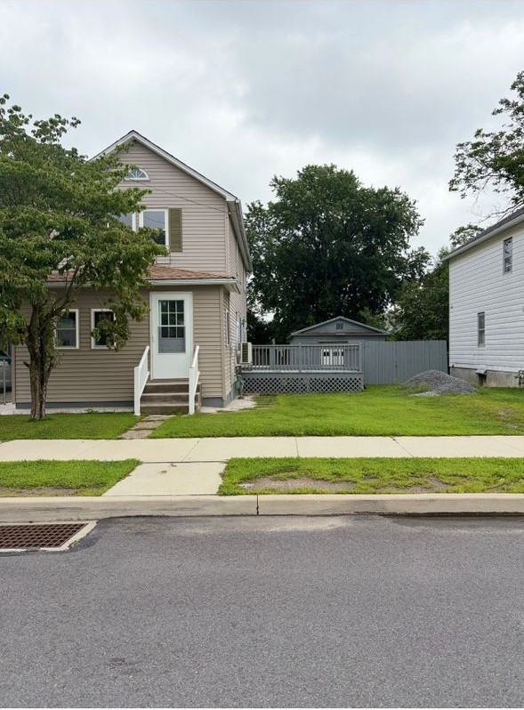 659 Miller St - Photo 2 of 13