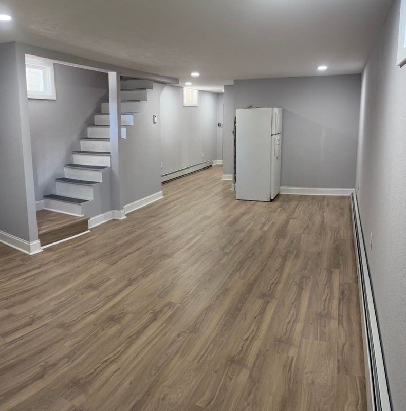 659 Miller St - Photo 6 of 13