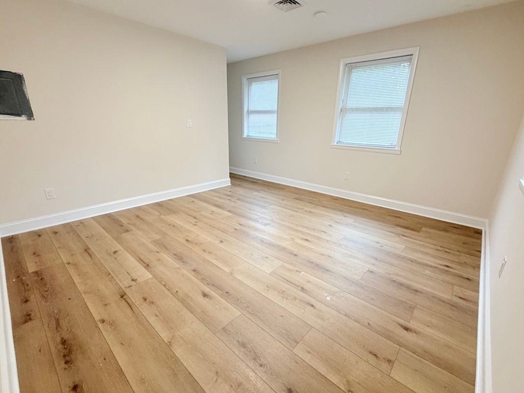 55 Kallen Ave - Photo 3 of 5