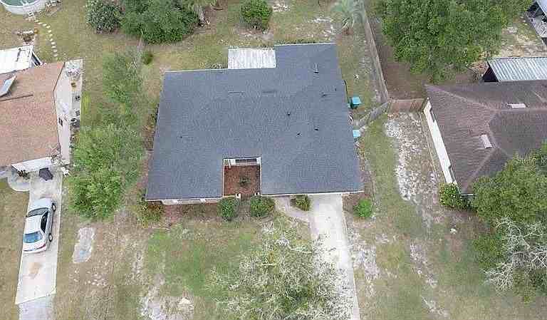 1200 Lawrence Ave - Photo 3 of 11