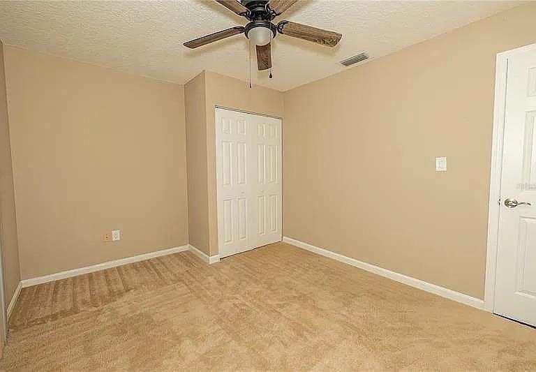 1200 Lawrence Ave - Photo 5 of 11