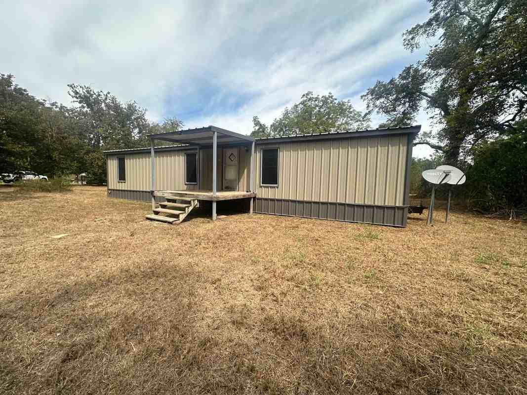 498 Fern Ln - Photo 4 of 7