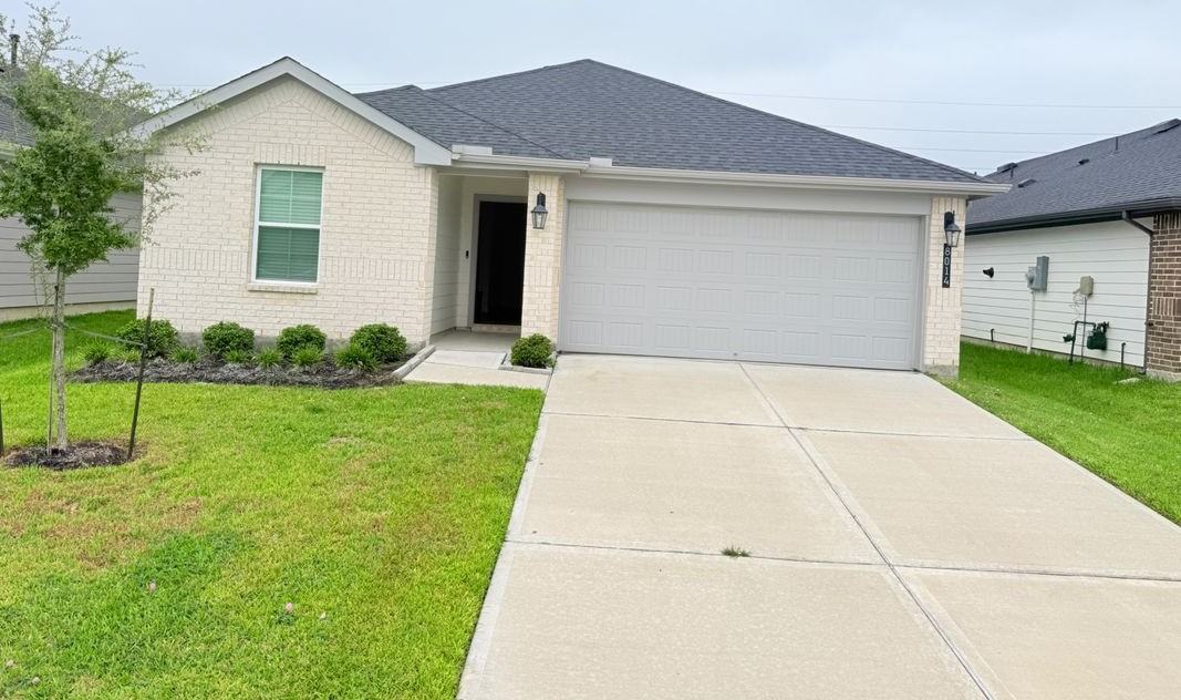 8014 Tropea Dr - Photo 5 of 8