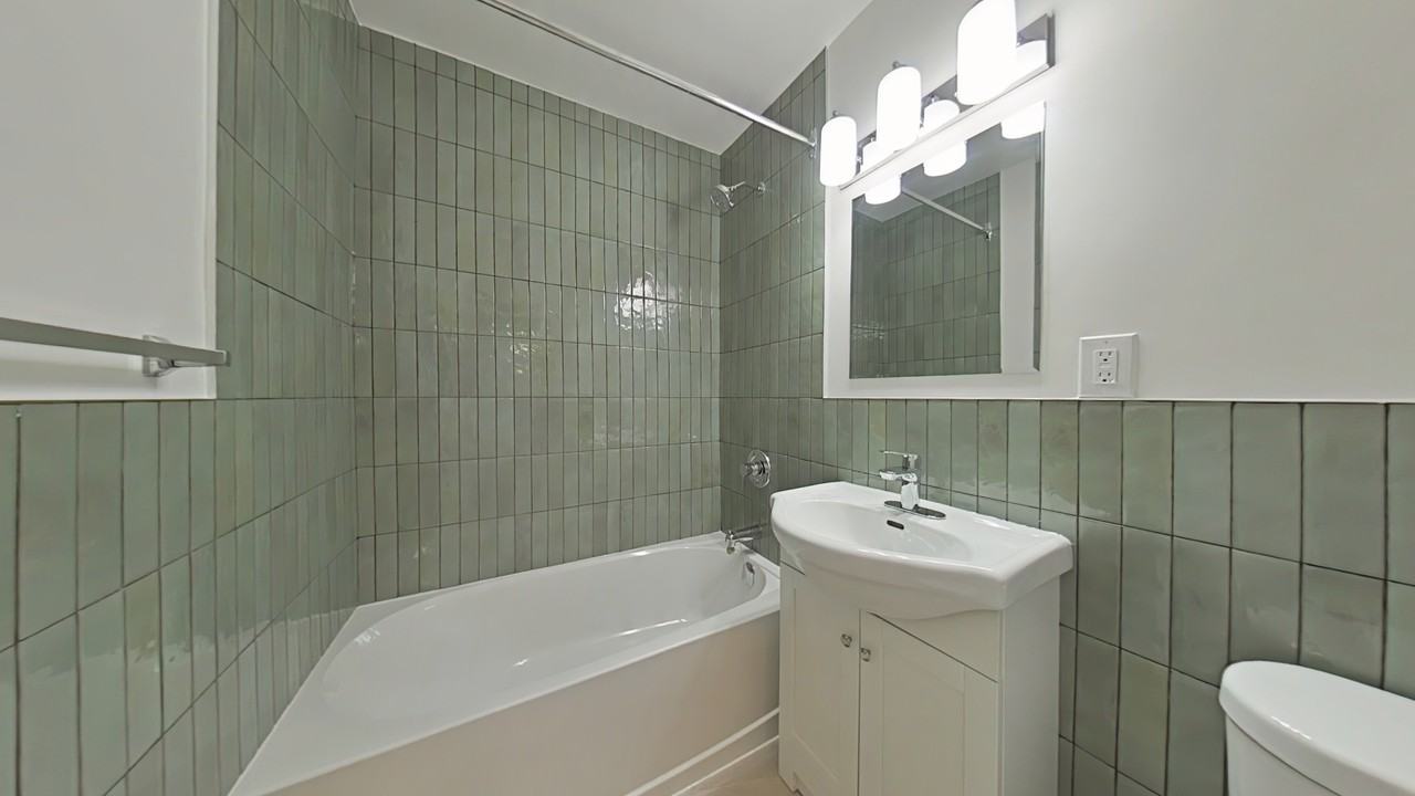 2-6 The Donway East - Photo 6 of 21