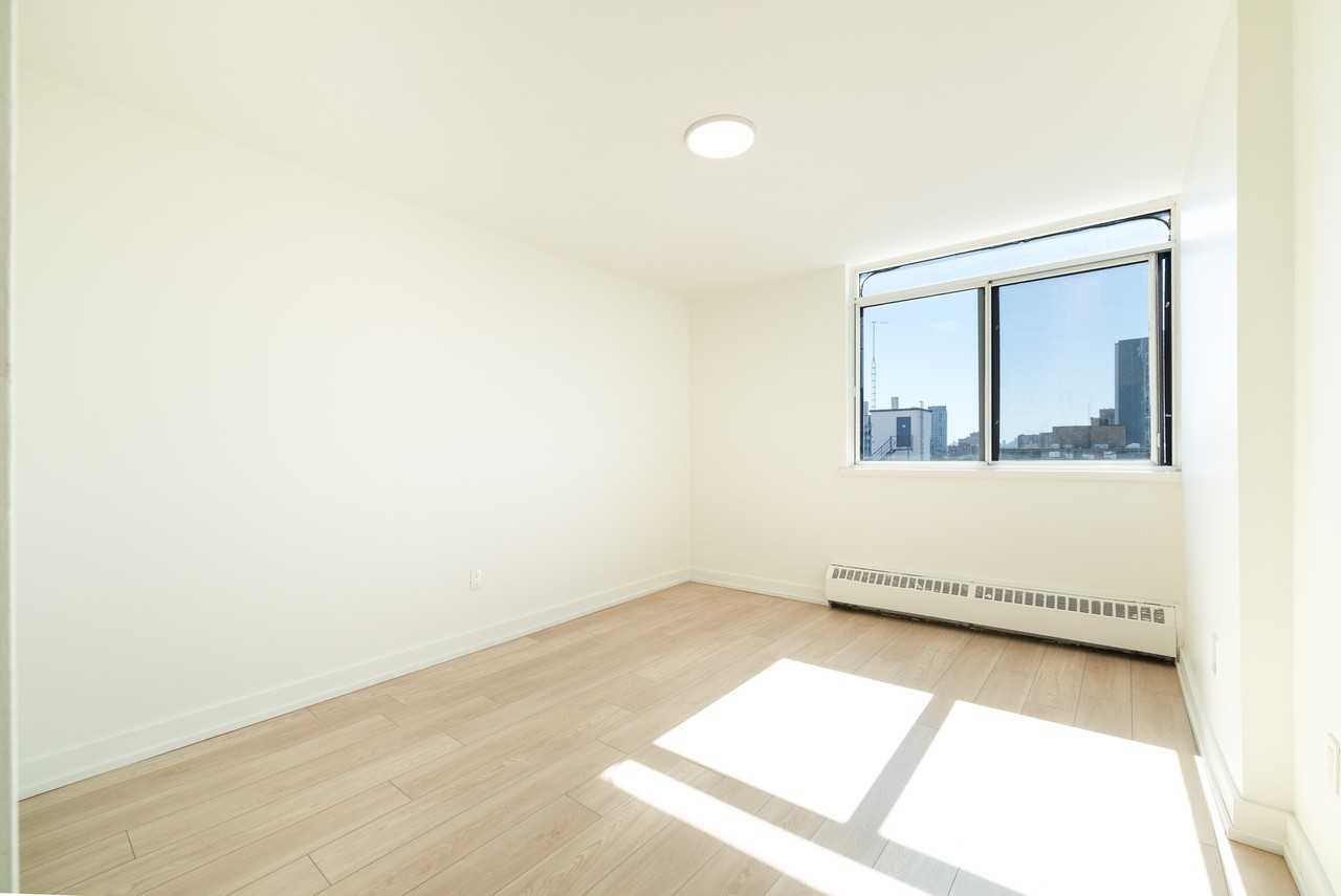 Riverview Apartments - Photo 5 of 9