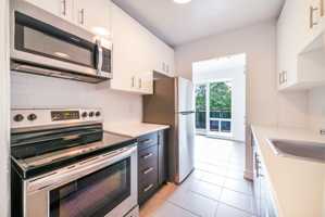 featured image of 157 Pearl St S