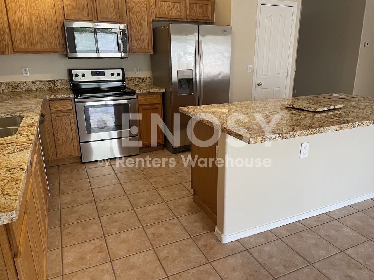 17760 W Port Royale Ln - Photo 5 of 18