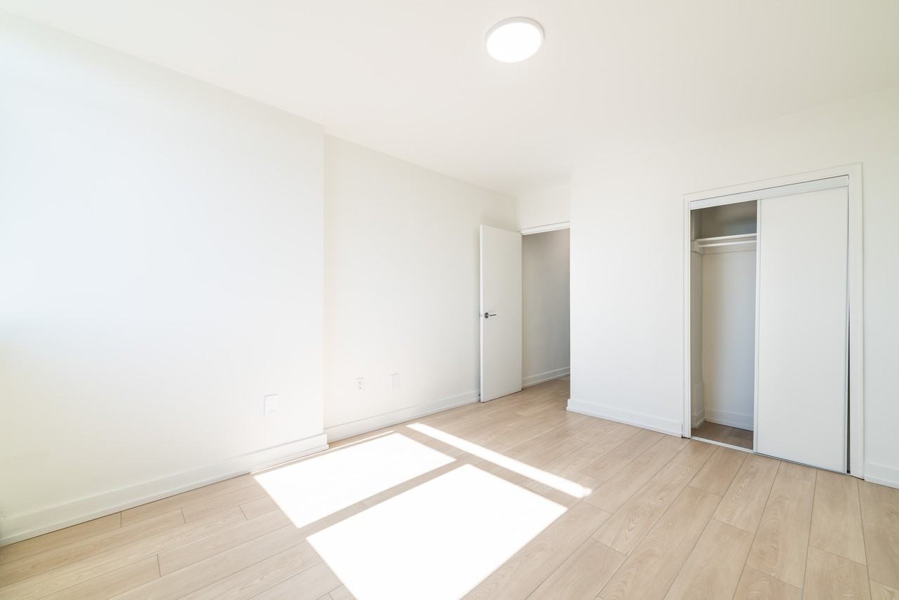 Weston Road Apartments - Photo 4 of 8
