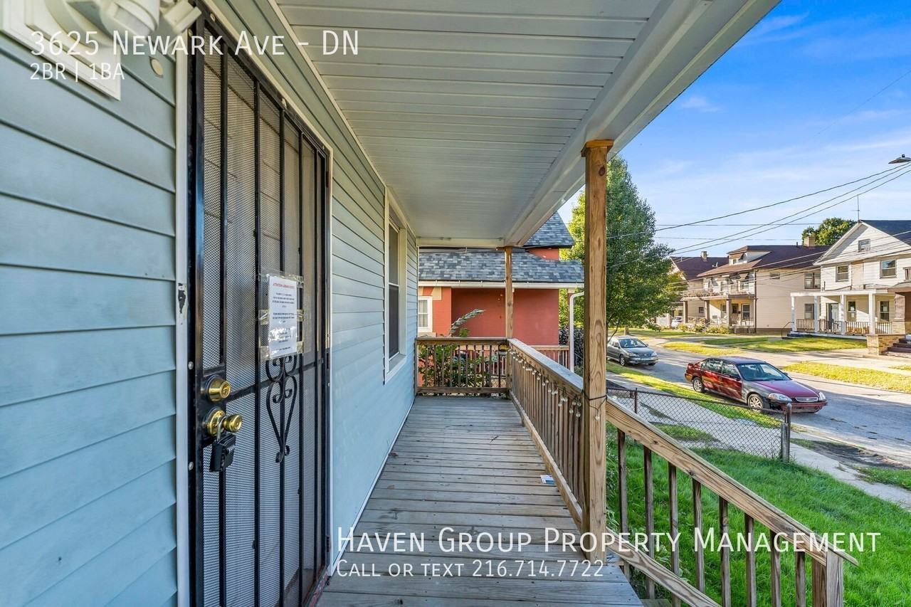 3625 Newark Ave #DN - Photo 3 of 21