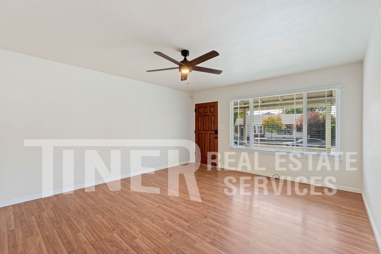 510 Circuit Dr - Photo 5 of 26