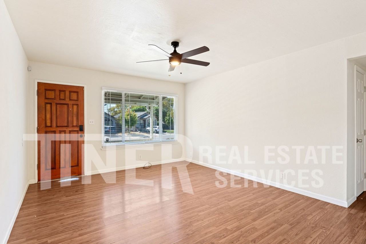 510 Circuit Dr - Photo 6 of 26
