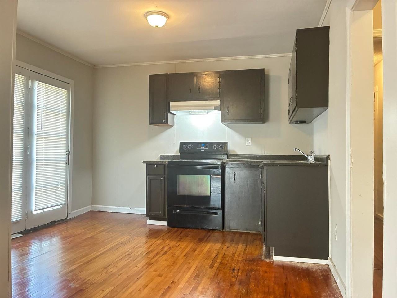 1724 W Davidson Ave - Photo 3 of 21