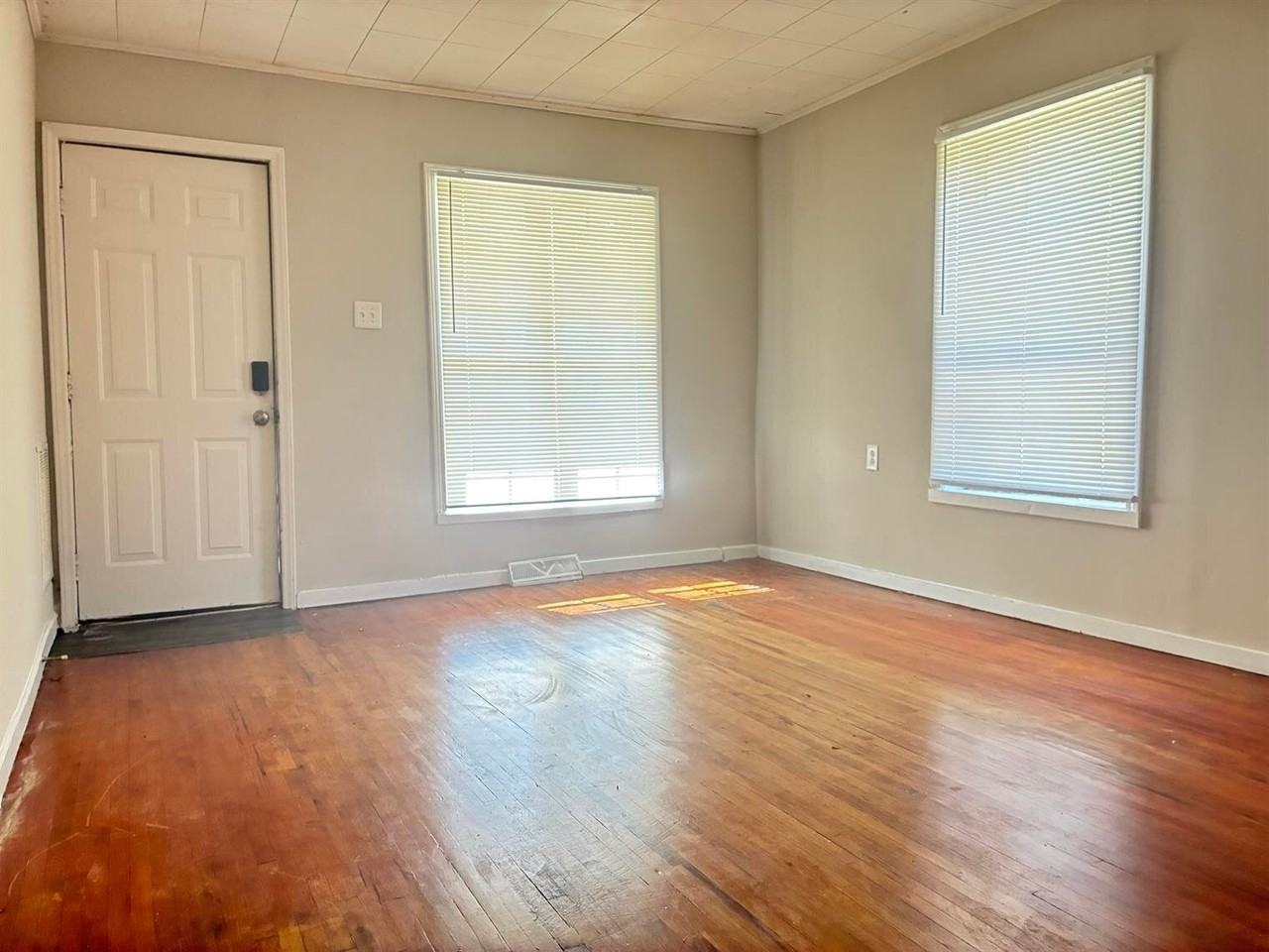 1724 W Davidson Ave - Photo 5 of 21