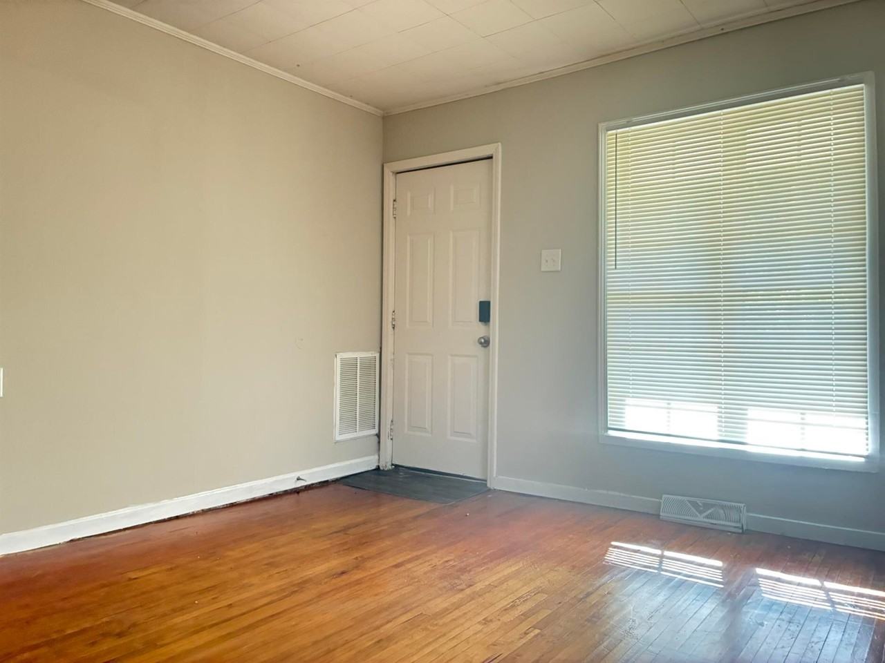 1724 W Davidson Ave - Photo 6 of 21