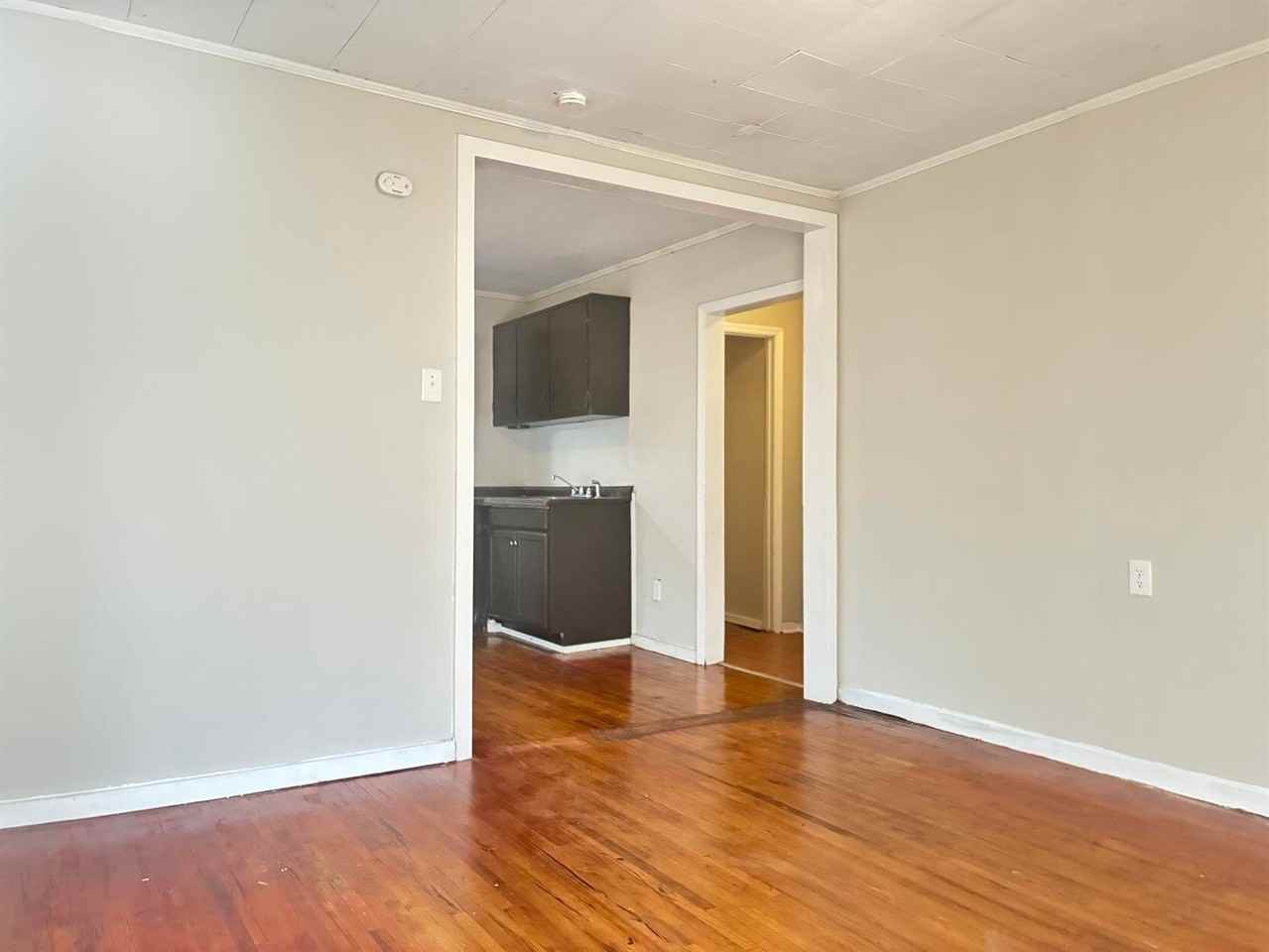 1724 W Davidson Ave - Photo 7 of 21