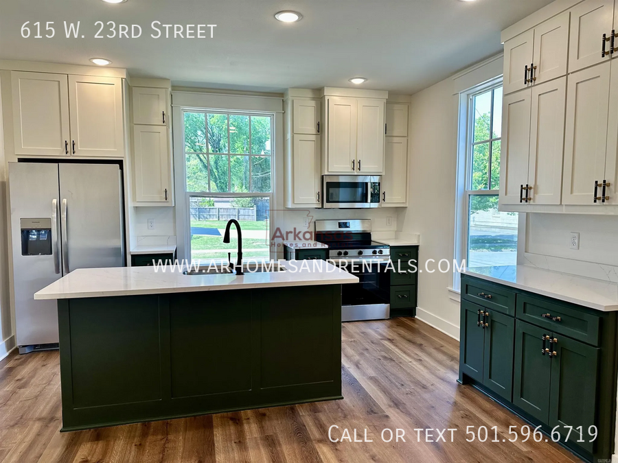 615 W 23rd St - Photo 4 of 11