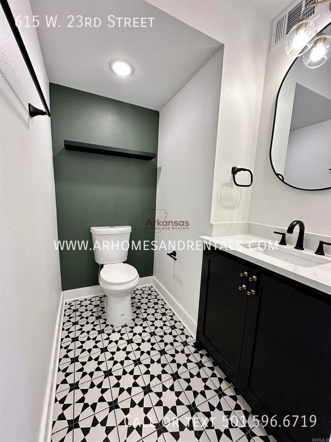 615 W 23rd St - Photo 6 of 11
