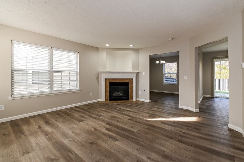 3342 Ashgrove Dr - Photo 4 of 17