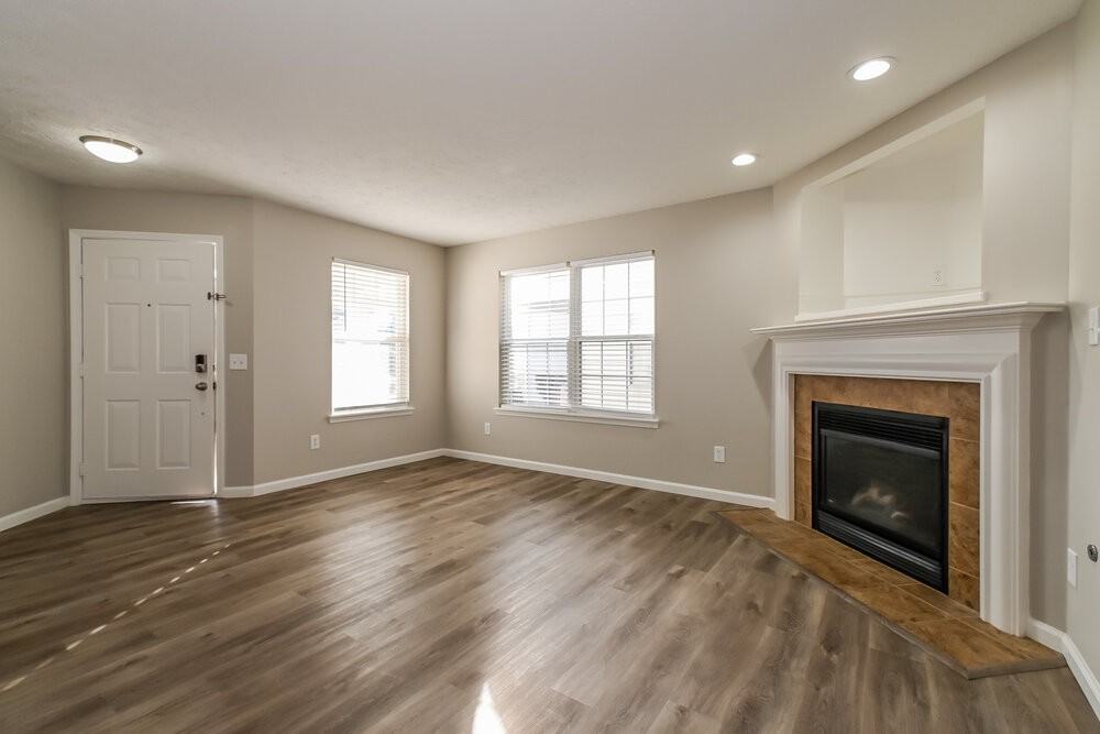 3342 Ashgrove Dr - Photo 5 of 17