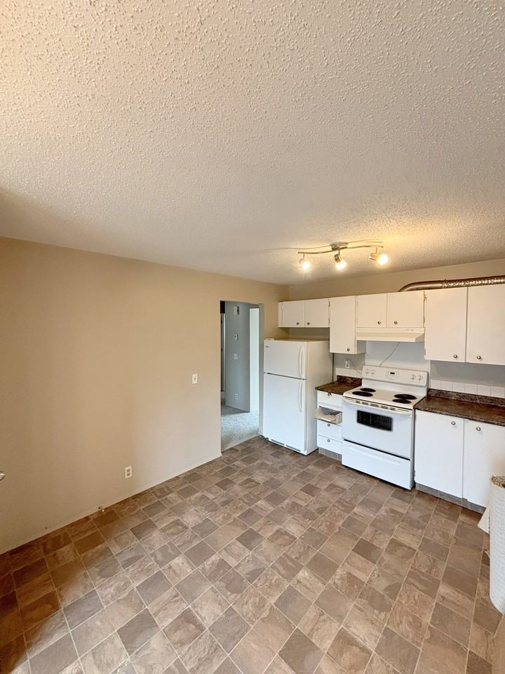 331 Castleridge Dr Ne - Photo 3 of 50