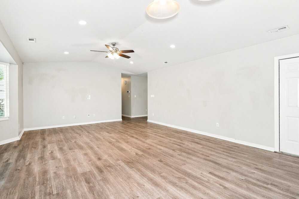 2528 Wn - Photo 4 of 16