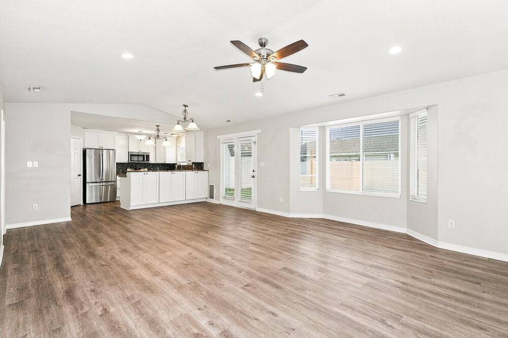 2528 Wn - Photo 5 of 16
