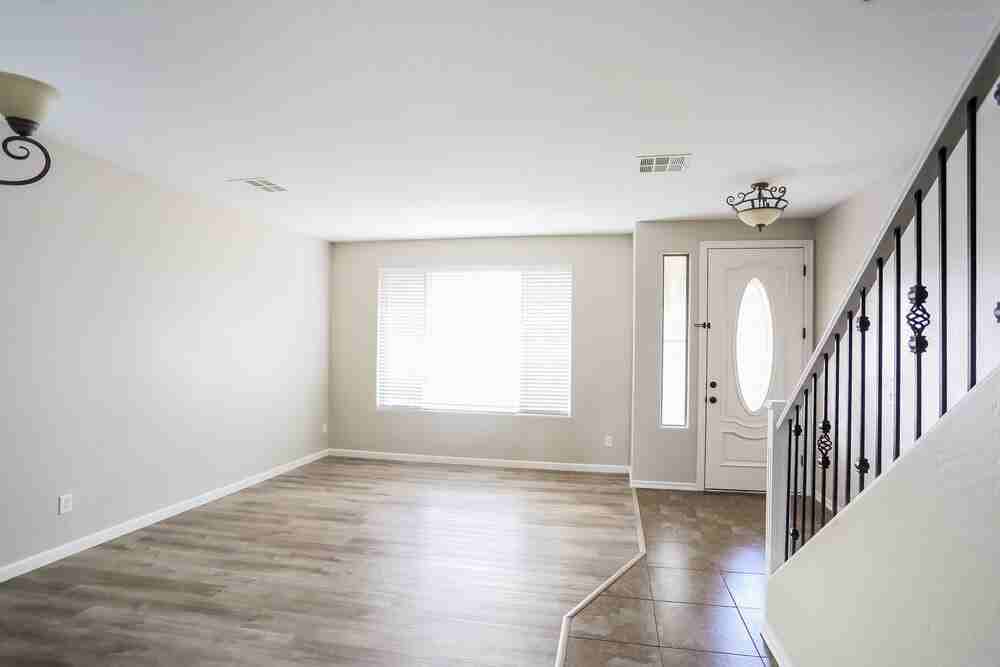 15107 N 145th Ave - Photo 6 of 17