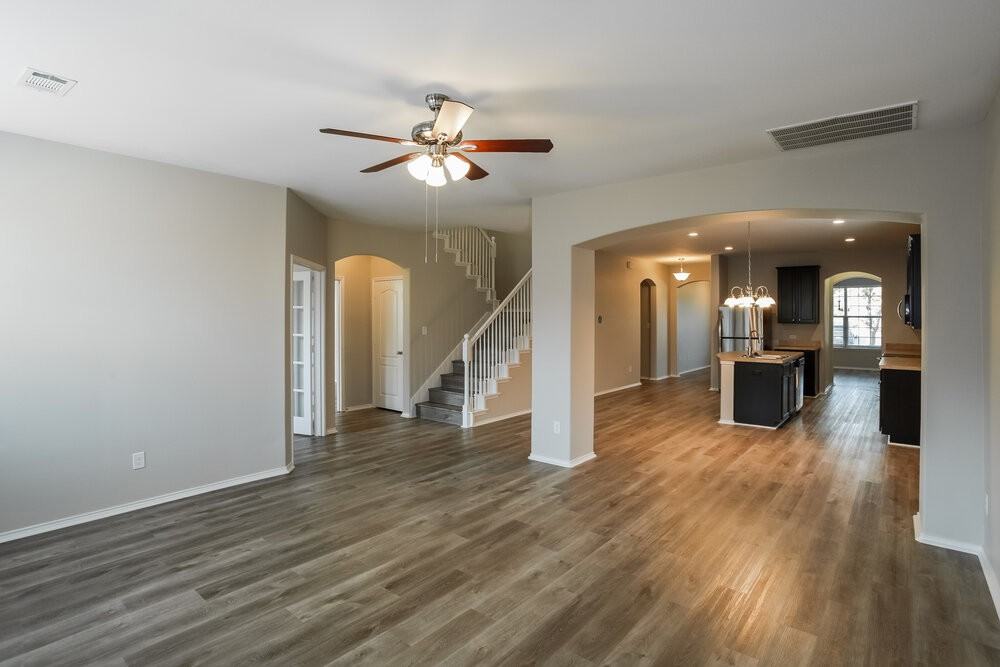 4537 Fern Valley Dr - Photo 4 of 17