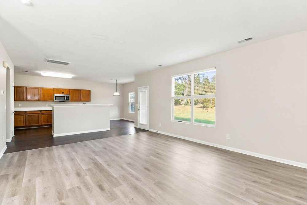 6731 Sequoia Hills Dr - Photo 6 of 17