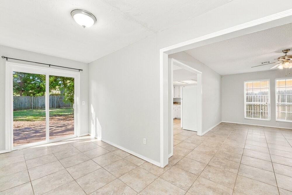 10416 Nw 40th St - Photo 6 of 16