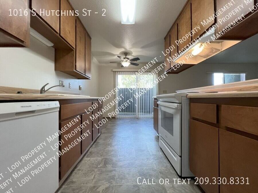 1016 S Hutchins St #2 - Photo 6 of 23