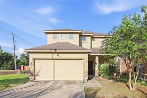 featured image of 2403 Lacyberry St