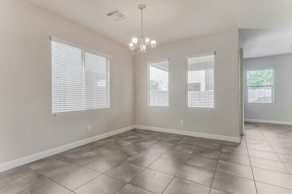 1946 N 55th Pl - Photo 7 of 20