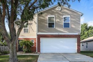 featured image of 924 Bentgrass Dr