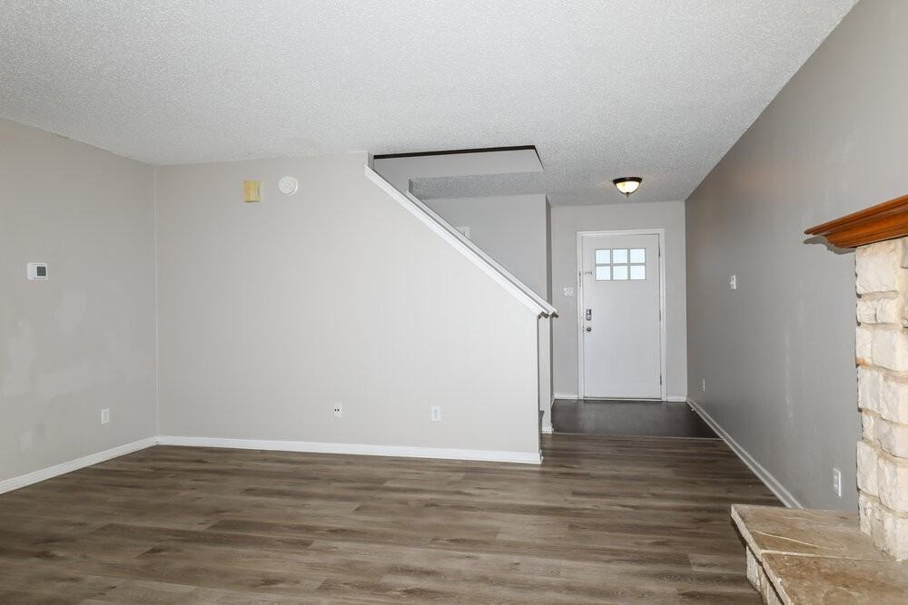 924 Bentgrass Dr - Photo 6 of 17