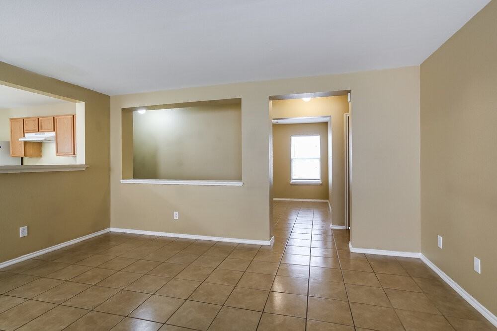 11315 Flying Geese Ln - Photo 4 of 23