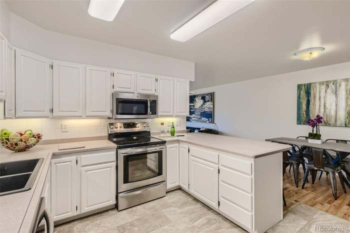 3378 W Saratoga Ave - Photo 6 of 8