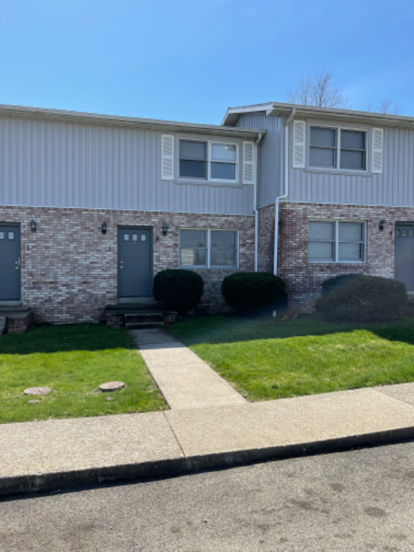 110 Youngstown Rd #7
