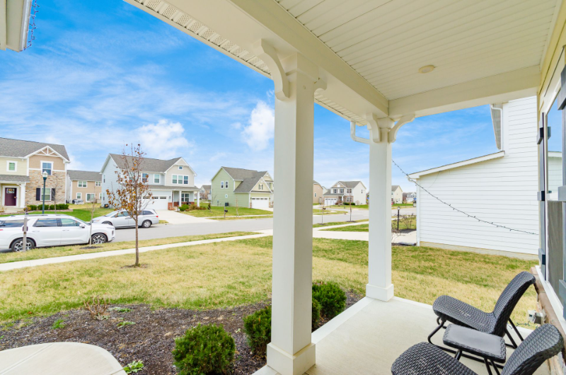 438 Mcnamara Loop - Photo 6 of 50