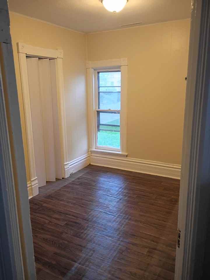 19 Walker Pl #21 - Photo 4 of 7