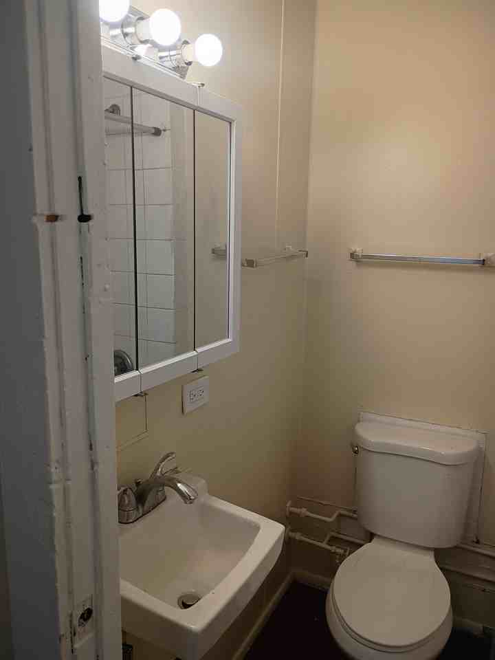 19 Walker Pl #21 - Photo 7 of 7