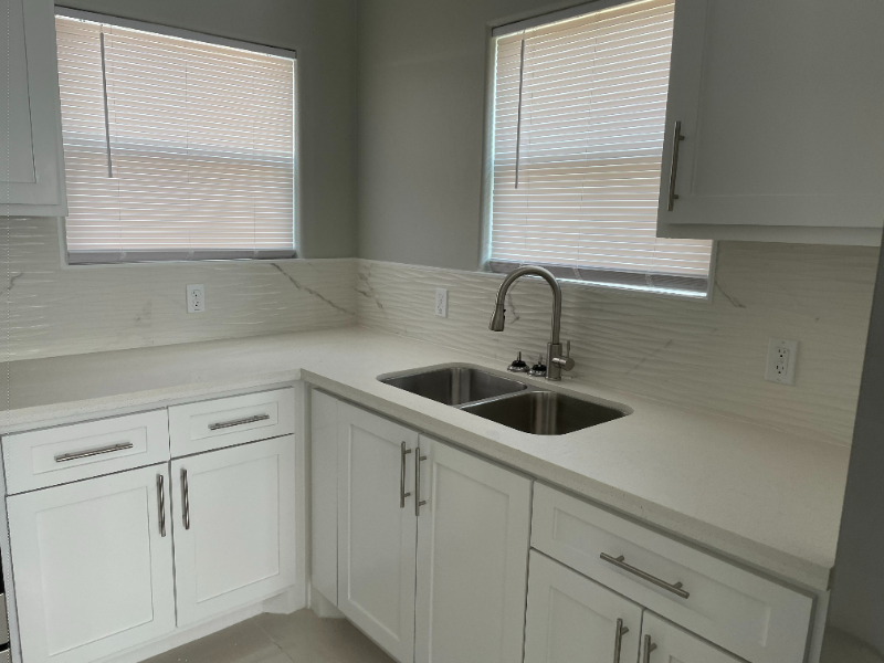 312 W Rutherford Ave #1 - Photo 4 of 19