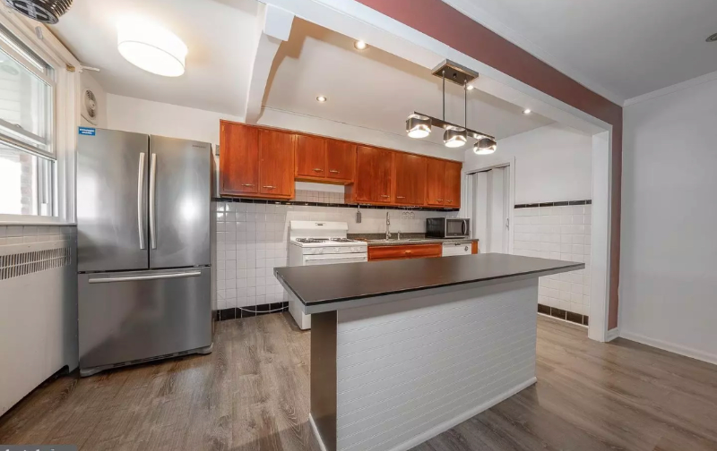 325 Hampden Rd - Photo 6 of 13