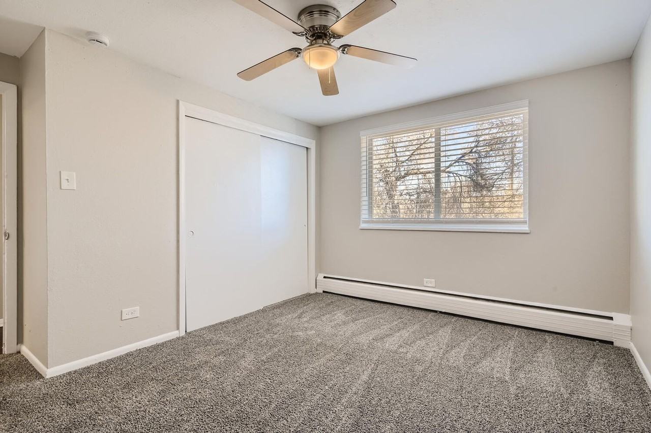 1400 W Mississippi Ave #304 - Photo 7 of 16