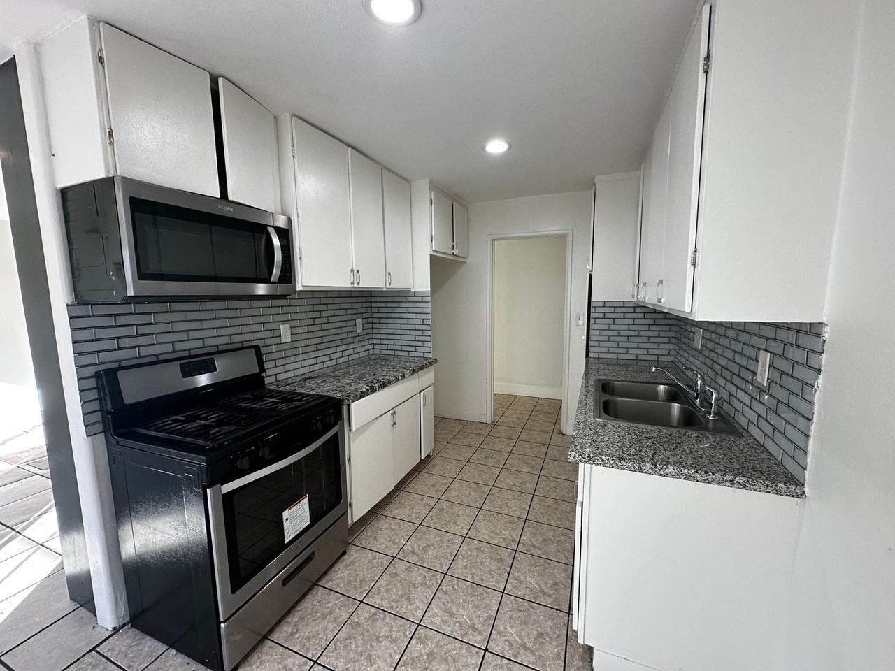 8645 Columbus Ave #02 - Photo 5 of 14