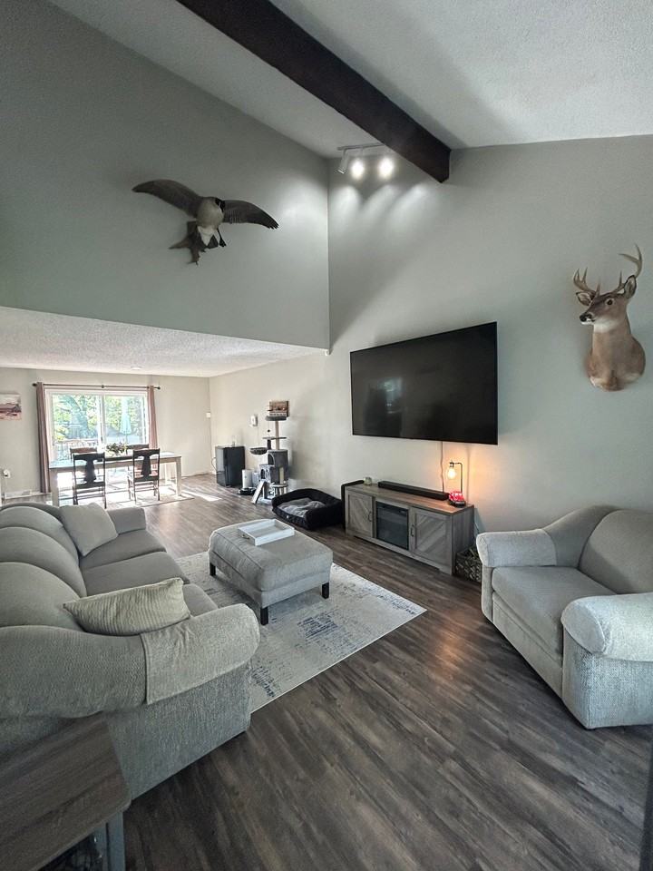 7602 Long Ave - Photo 3 of 36