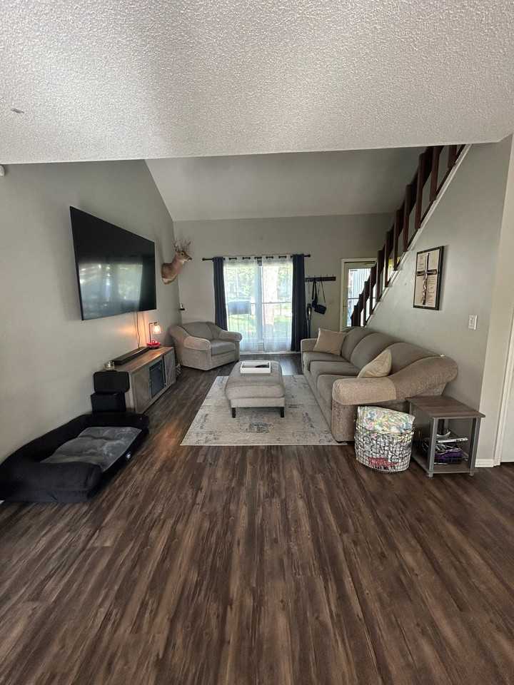 7602 Long Ave - Photo 4 of 36