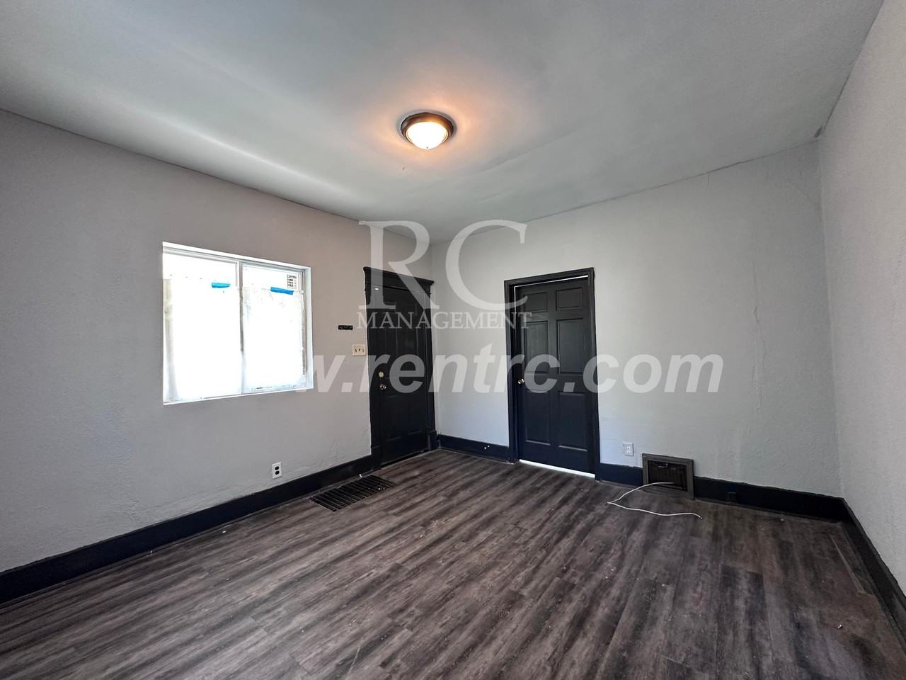 705 W Seminary St #W - Photo 7 of 16